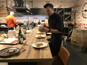 Un cours de cuisine avec un chef c'est quoi ?
