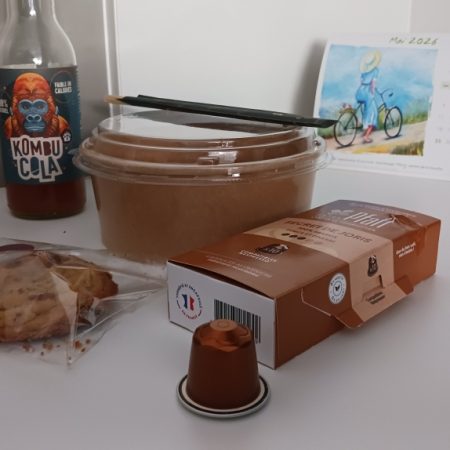 snacking+©OTMM-VR