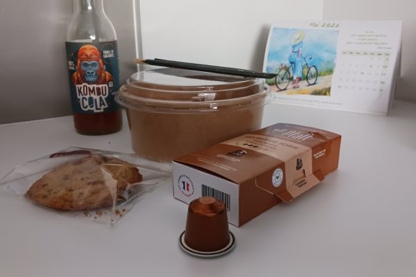 snacking+©OTMM-VR